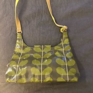 Orla Kiely, Small Shoulder Bag in Olive Green Stem Print